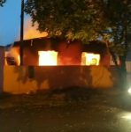 incendio-atinge-e-destroi-casa-no-jardim-esplanada,-em-anhumas