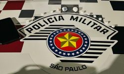 homem-arremessa-sacola-ao-avistar-viatura-policial-e-acaba-preso-com-porcoes-de-cocaina,-em-dracena