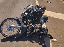 motociclista-de-78-anos-morre-apos-ser-arremessado-em-colisao-com-carro,-em-presidente-epitacio