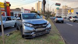 engavetamento-entre-tres-carros-deixa-uma-pessoa-ferida,-em-presidente-prudente