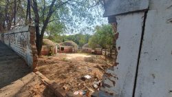 abandono-de-predio-onde-funcionava-escola-municipal-e-alvo-de-depredacao-e-amedronta-moradores-do-jardim-monte-alto