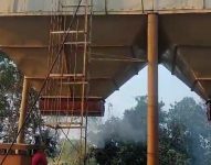 incendio-atinge-silo-de-amendoim-na-rodovia-julio-budiski,-em-alvares-machado