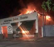 incendio-durante-a-madrugada-queima-completamente-marmitaria,-em-dracena