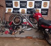 policia-civil-cumpre-mandados-de-busca-domiciliar-e-apreende-pecas-de-motocicletas-em-desmanche-informal,-em-teodoro-sampaio