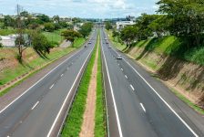 obras-no-pavimento-modificam-trafego-na-rodovia-raposo-tavares,-em-presidente-prudente