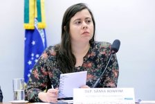 mpt-orienta-ciop-a-deixar-de-lado-demissao-em-massa-de-trabalhadores-que-prestam-servicos-a-prefeitura-de-presidente-prudente;-deputada-federal-samia-bomfim-faz-apelo