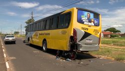 motociclista-sofre-fraturas-nas-pernas-apos-bater-na-traseira-de-onibus-em-presidente-prudente